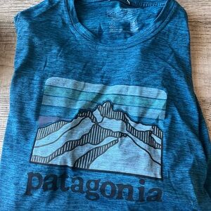 Patagonia Men’s Blue capiline cool daily T-Shirt